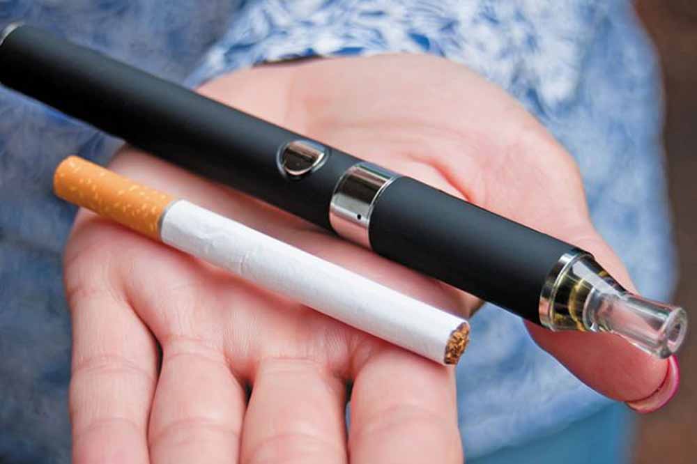 آیا استفاده از ویپ به اندازه سیگار سنتی مضر است Is the use of vape as harmful as traditional cigarettes